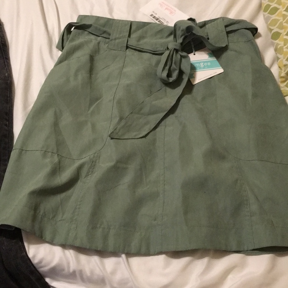 Fall color skirt- Medium new with tags!